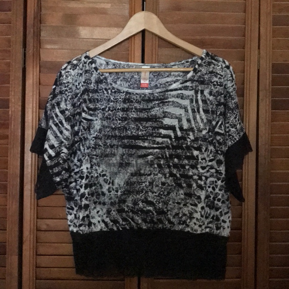 No boundaries Summer blouse